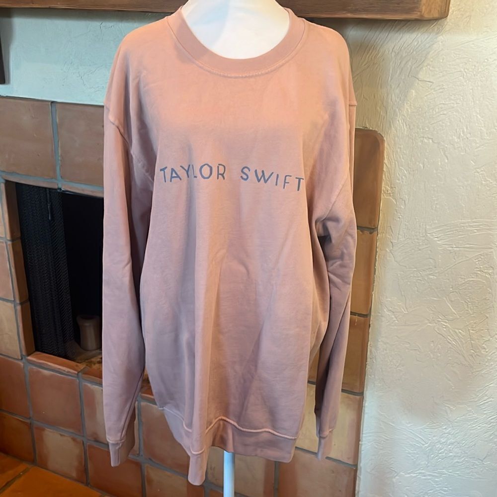 Taylor Swift Blush pink 1989 “Taylor’s Version” Sweatshirt, size L